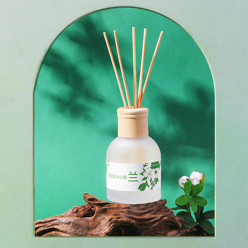 Small fresh air, fresh fire free reed diffuser